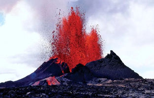  تایم‌لپس دیدنی از فوران گدازه‌های آتشفشان کیلاویا + ویدئو