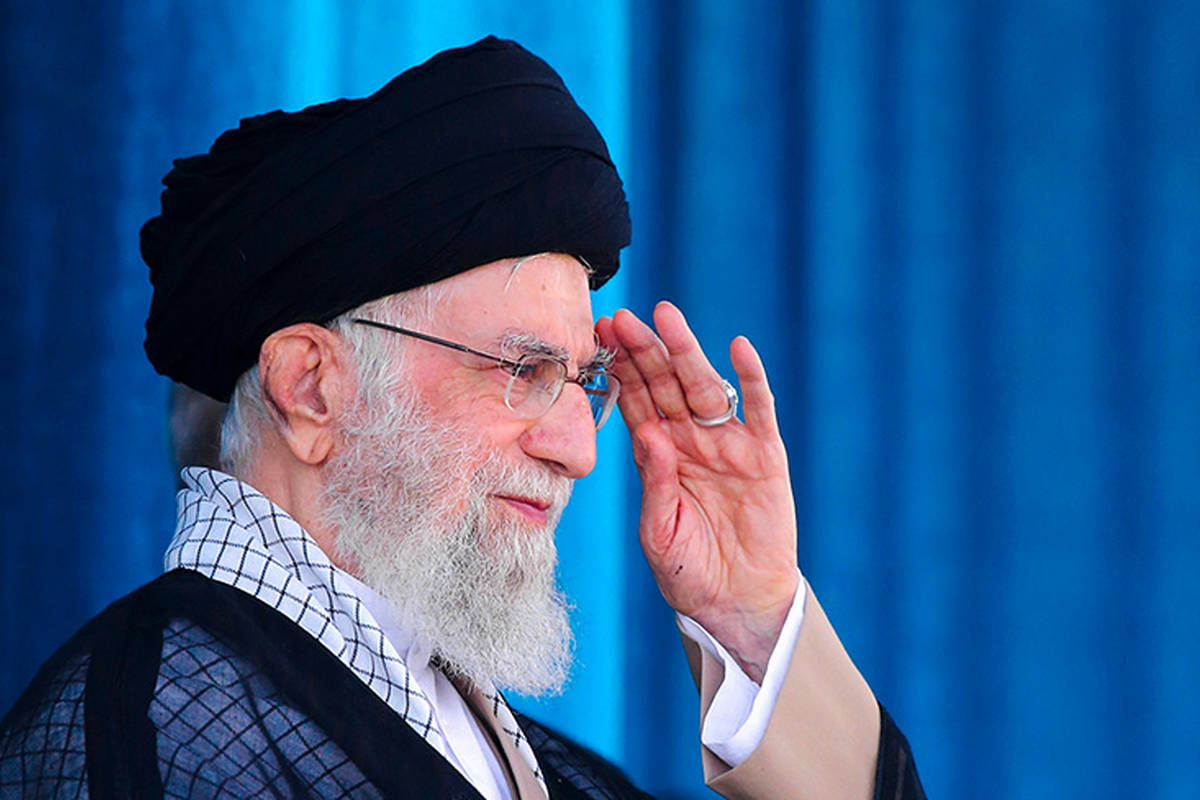 قدیمیترین عکس آیتالله خامنهای در یک و نیم سالگی