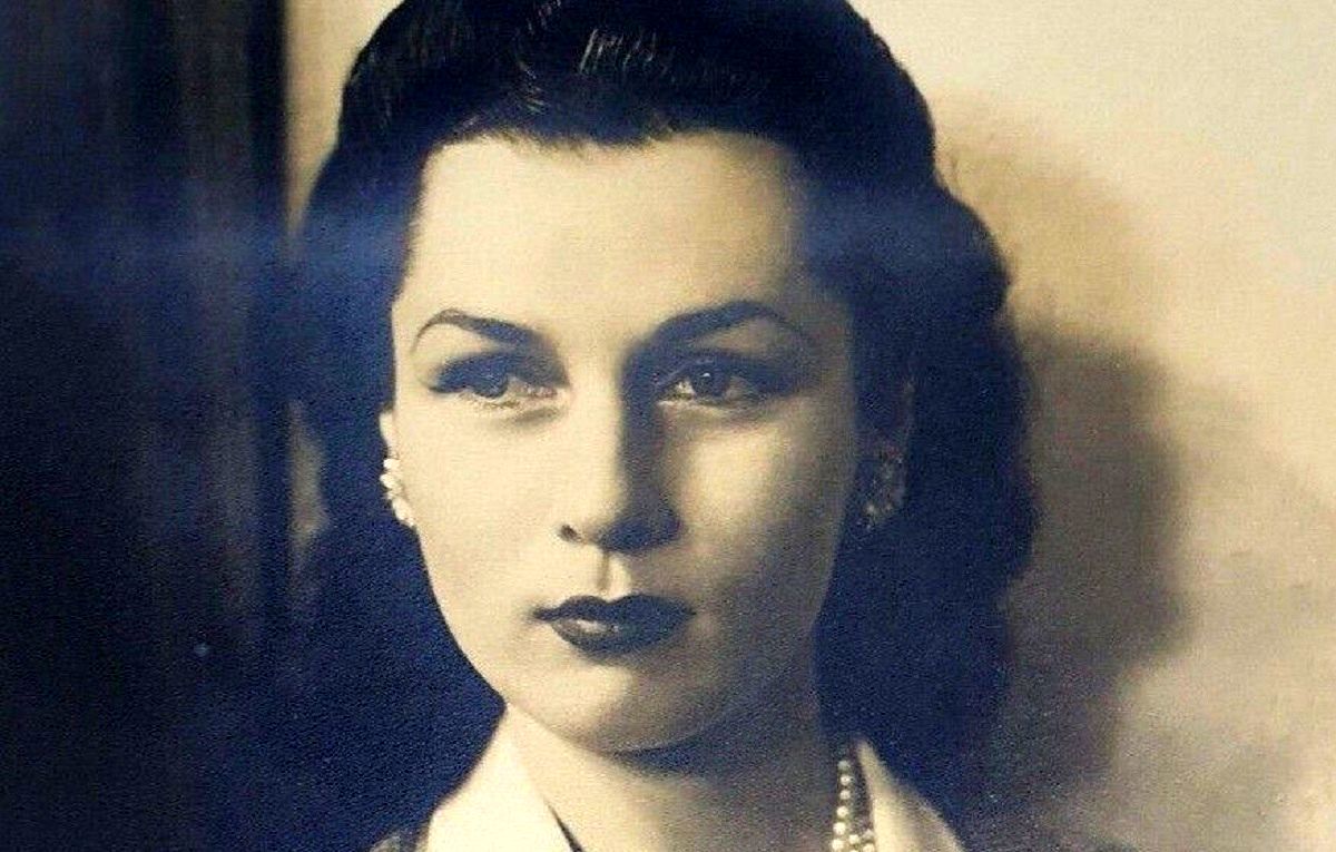  سفر در تاریخ؛ «فوزیه» در پیری و در کنار پسر 55 ساله اش؛ دهه 80 + عکس