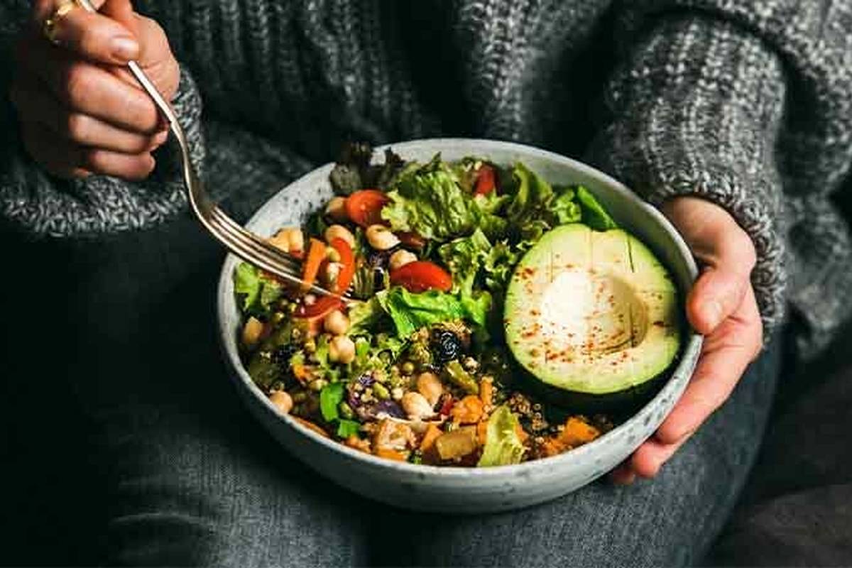 آیا همه میتوانند گیاهخوار شوند؟/ عواقب رژیم گیاهخواری