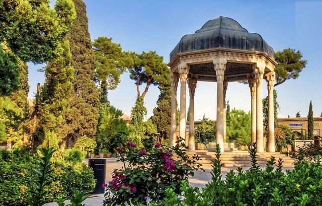  فال حافظ امروز سه شنبه 17 تیر ماه 1404 