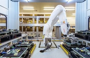  کارخانه تمام روبوتیک ساخت خودروهای الکتریکی در چین + ویدئو