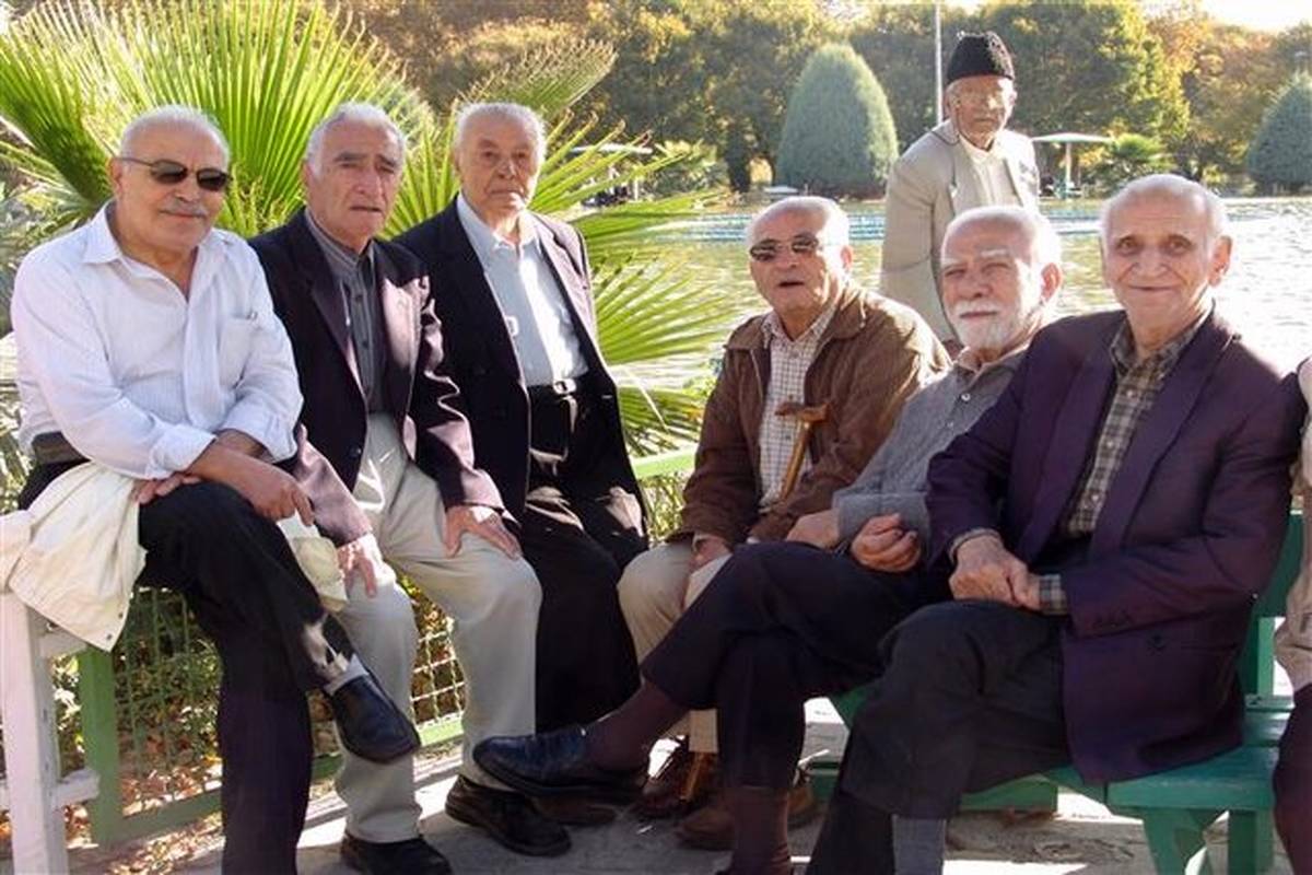 به حقوق بازنشستگان کشوری در سال ۱۴۰۴ چقدر اضافه میشود؟/ نحوه اجرای متناسبسازی طی سال آینده