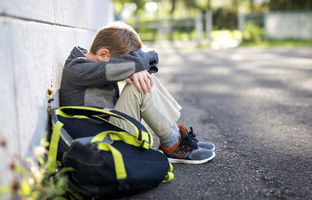 ده عبارت طلایی برای ترغیب بچه‌هایی که مدرسه رفتن را دوست ندارند