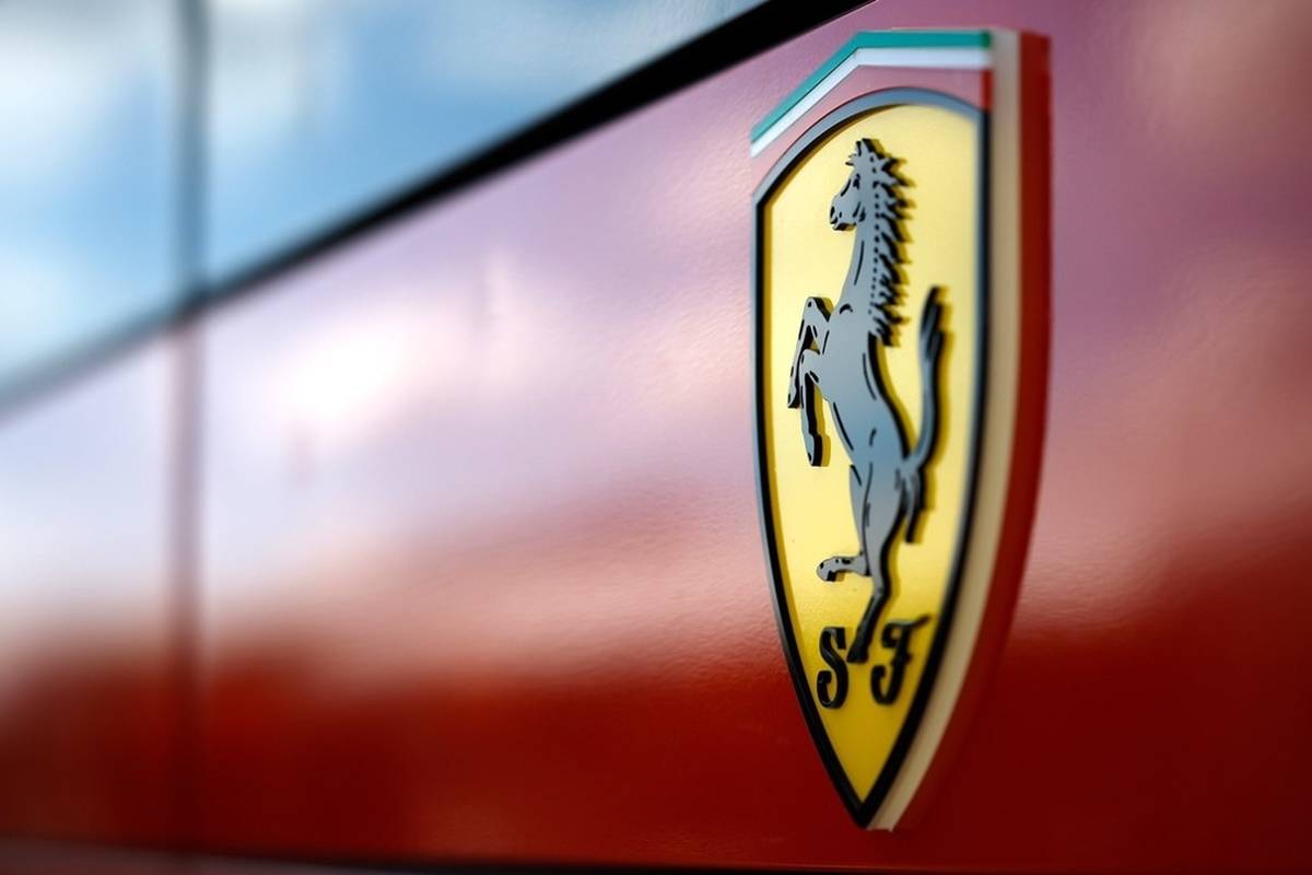 هیچ جا اندازه فراری به کارمندانش خوش نمی گذرد!