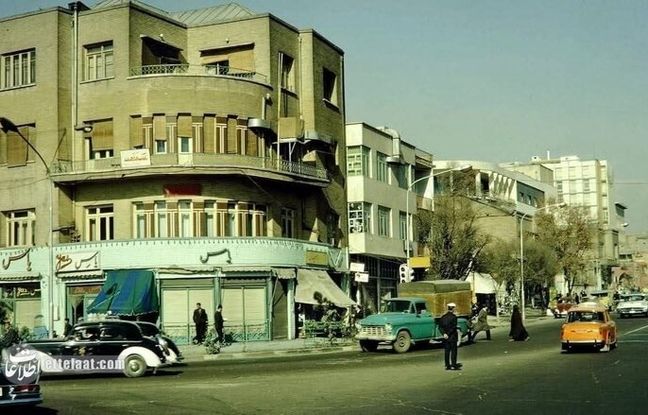عکس قدیمی: رقابت دو قنادی در تهران در نوروز ۱۳۲۴