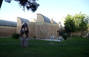 ساخت این بوستان از یک بدهی آغاز شد