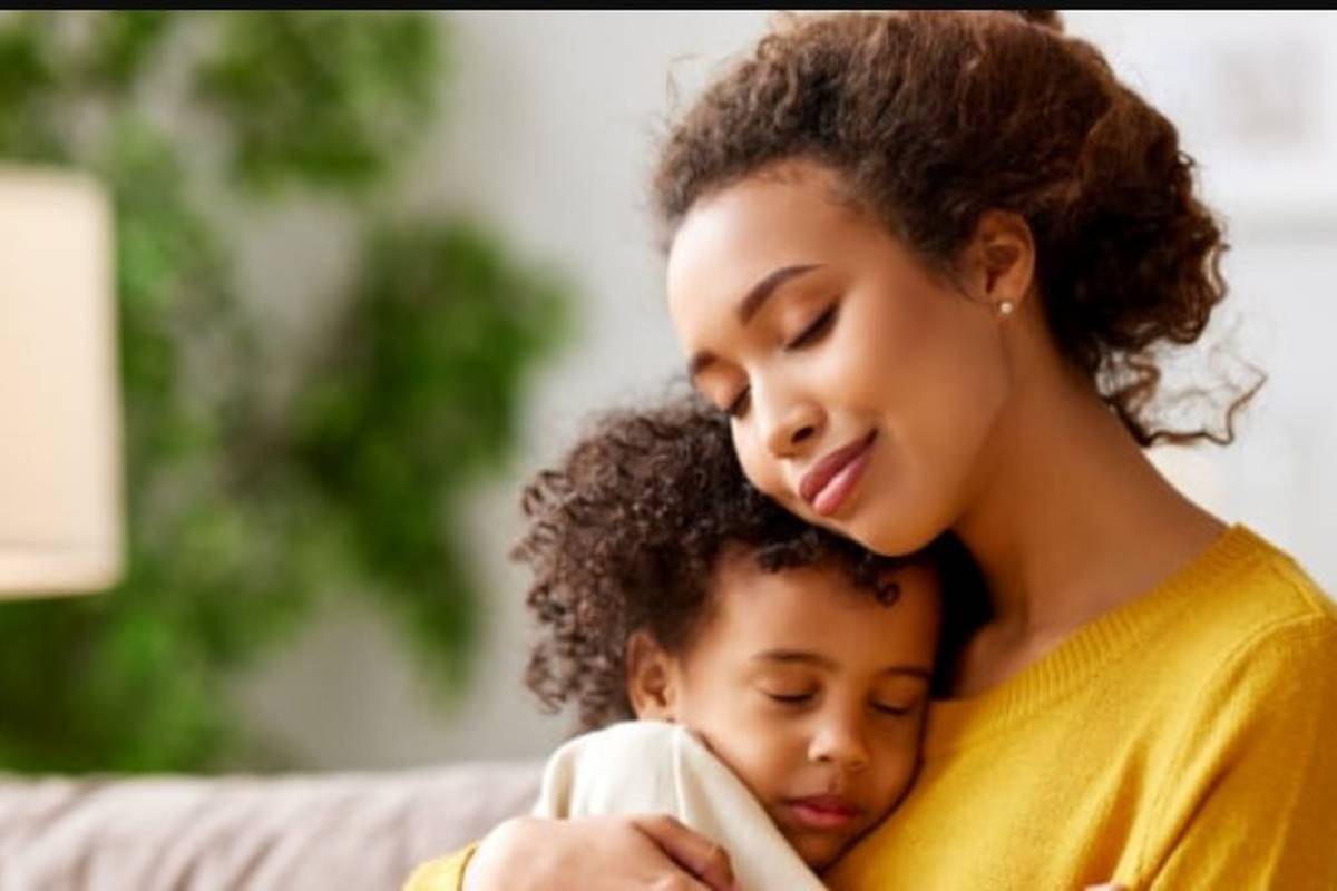 10 عبارتی که هر پسری نیاز دارد از مادرش بشنود