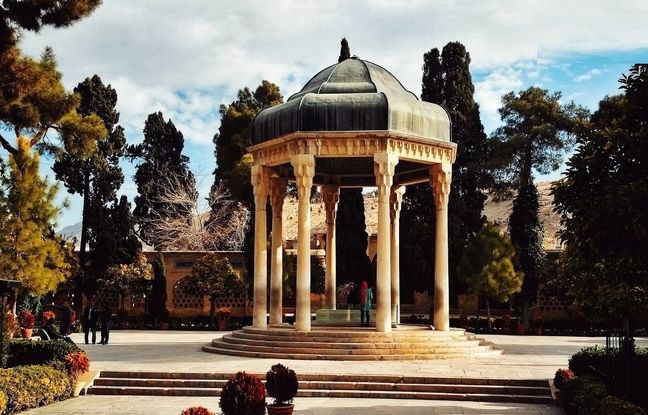  فال حافظ امروز شنبه 10 خرداد ماه 1404 