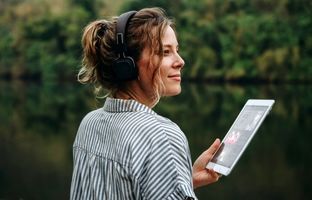 10نشانه که اثبات می‌کند شما یک «درون‌گرا» با «روحی زیبا» هستید + روش‌های محافظت از خودتان در برابر بدخواهان