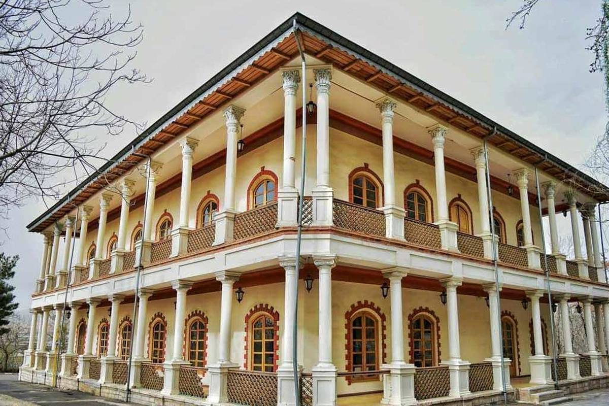 قصر یاقوتی قاجارها در سرخه حصار 130 سال پیش + تصویر