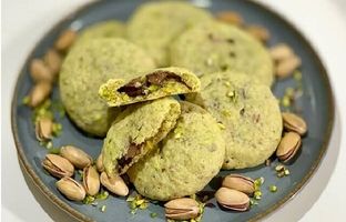 خوشمزه بپزید؛ قرابیه پسته، شیرینی‌ اصیل و دلربا که طعم بهشت می دهد