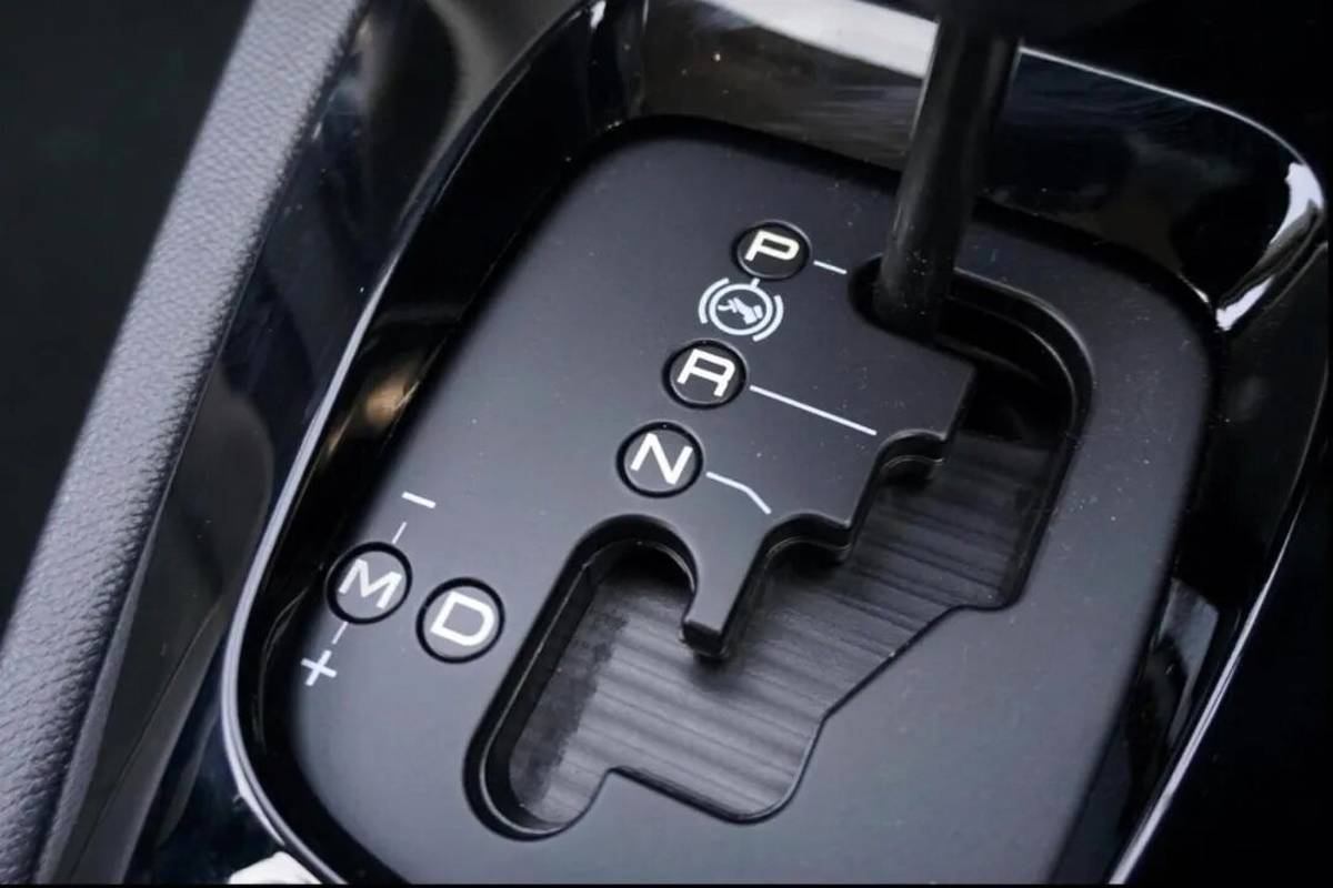 حالت دستی گیربکس اتوماتیک چگونه کار می‌کند ؟ + مزایای استفاده از آن