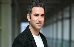 زنده شدن خاطره بهروز وثوقی با بازی هوتن شکیبا در سریال تاسیان + ویدئو