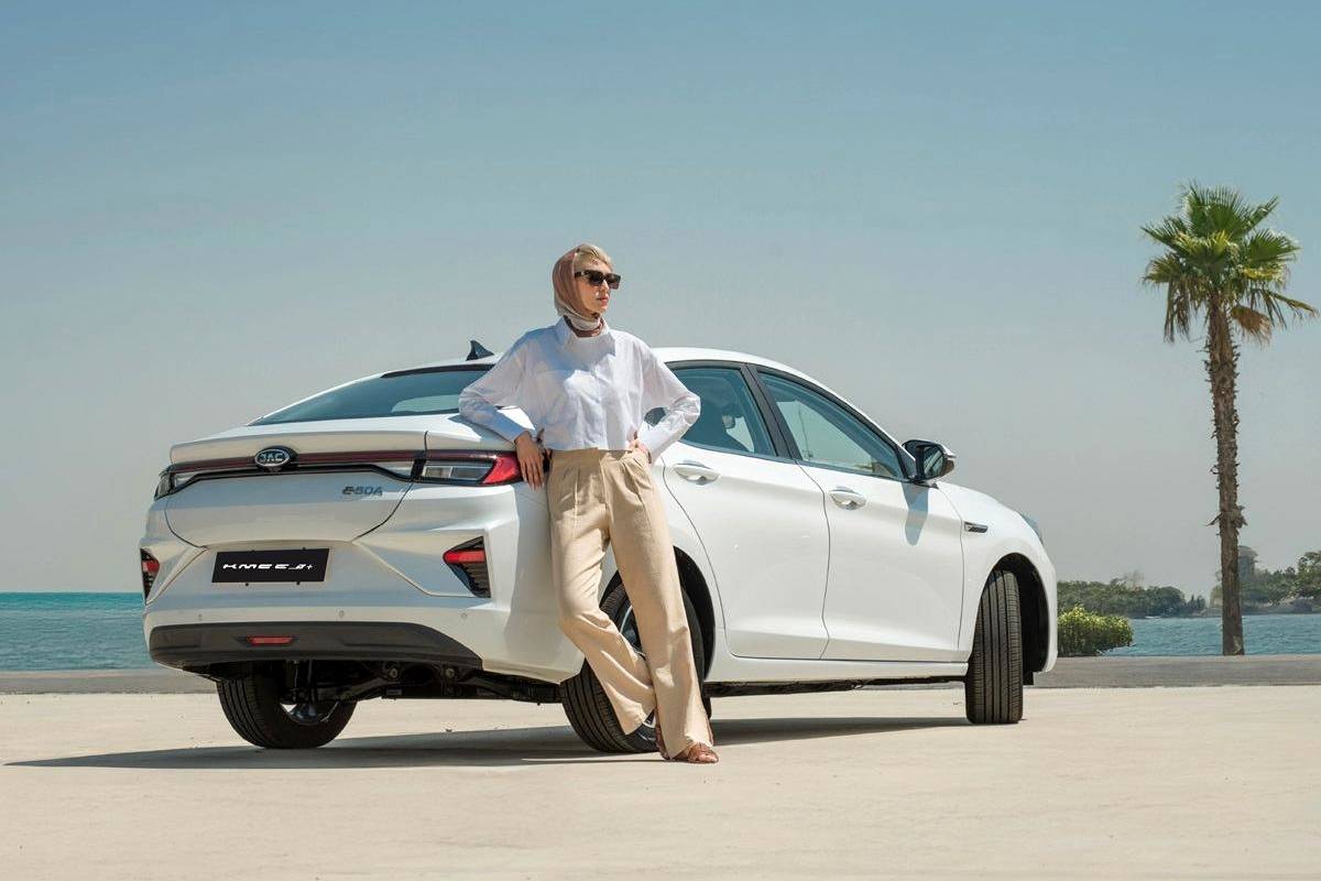  آغاز فروش سدان برقی کرمان‌موتور با قیمت قدیم! 