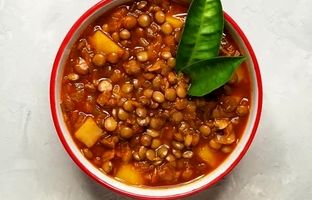 طرز تهیه 5 نوع غذای ساده و متفاوت با عدس + معرفی انواع عدس و کاربرد آن‌ها