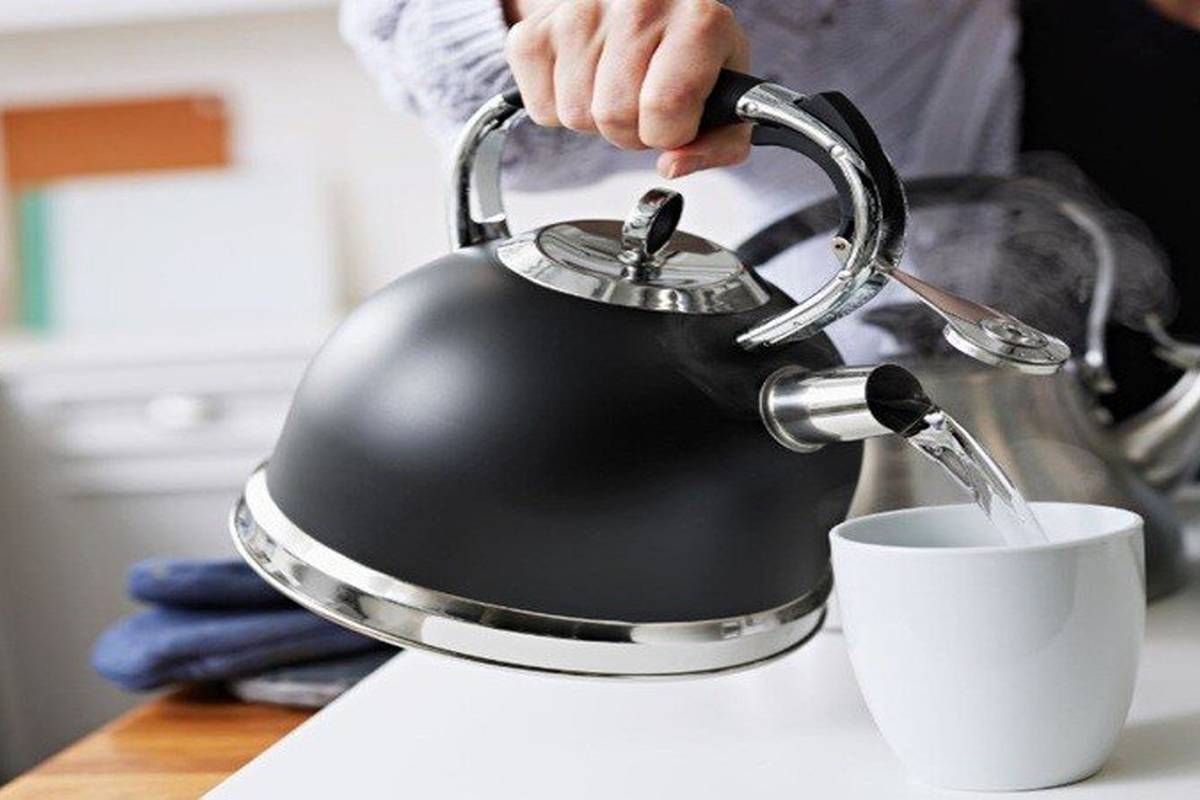 آیا دو بار جوشاندن آب برای درست کردن چای مضر است؟