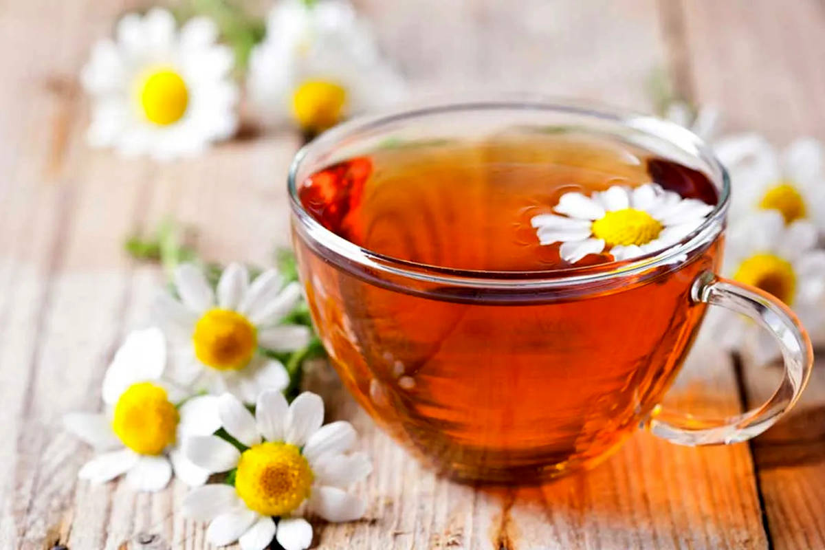 فواید شگفتانگیز چای بابونه که علم نیز آنها را تأیید کرده است