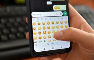 اشتباه رایج هنگام چت کردن در رابطه عاشقانه 
