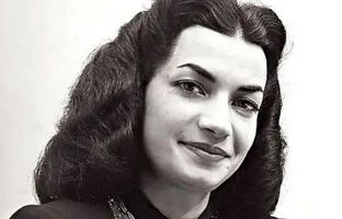 «اشرف، دختر رضاخان» در بین همکلاسی‌های مدرسۀ ابتدایی‌اش