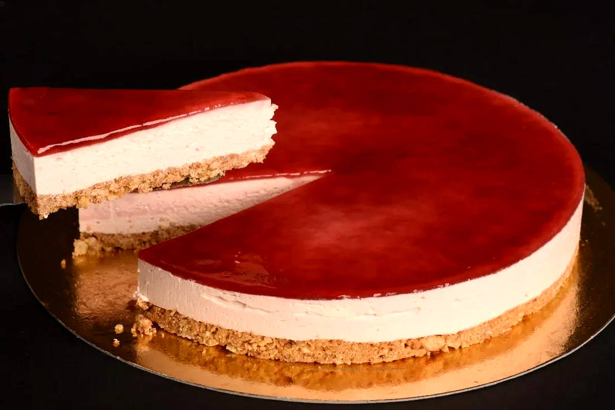 خوشمزه بپزید؛ چکار کنیم چیزکیک بوی تخم مرغ ندهد؟