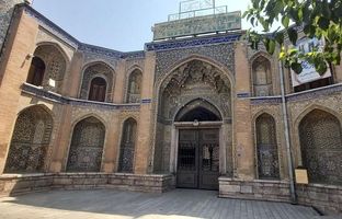 مسجد ۱۵۰ ساله قاجاری با دو محراب