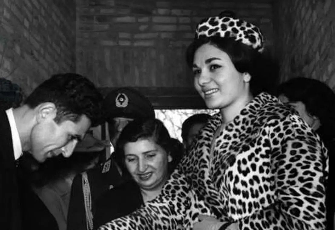 عکس قدیمی؛ ملاقات «فرح» با بابانوئل در فنلاند