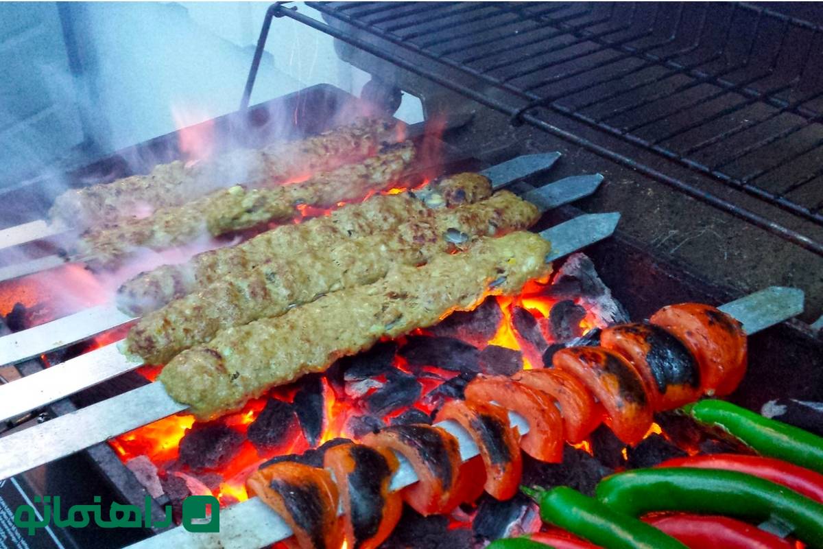 گوشت در هنگام طبخ چه واکنشهای شیمیایی را از سر میگذارند؟