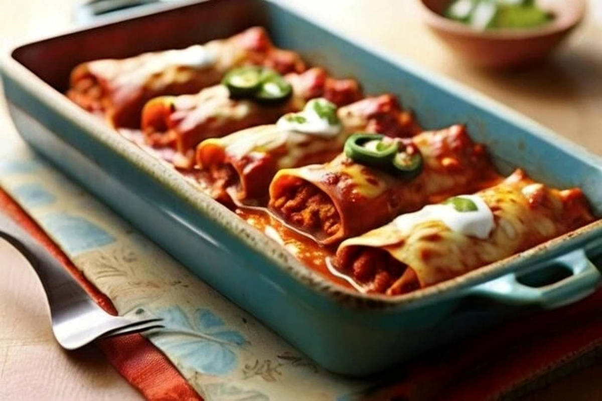 خوشمزه بپزید؛ طرز تهیه لازانیا رولی بدون سس بشامل؛ راحت و فوری