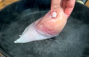 نحوه تهیه یک شام ساده با «مرغ و سیب‌زمینی» به سبک آلمانی ها + ویدئو
