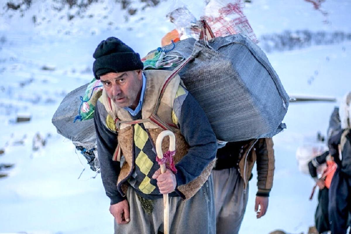 عکس قدیمی: کولبران قاجار حدود ١٩٠٠ 