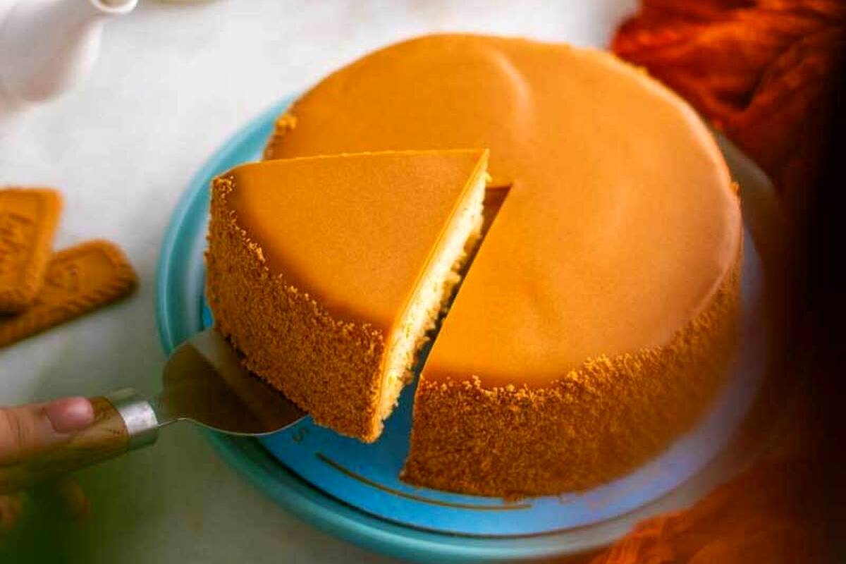 طرز تهیه کیک لوتوس؛ خوشمزهترین کیکی که تابهحال خوردهاید