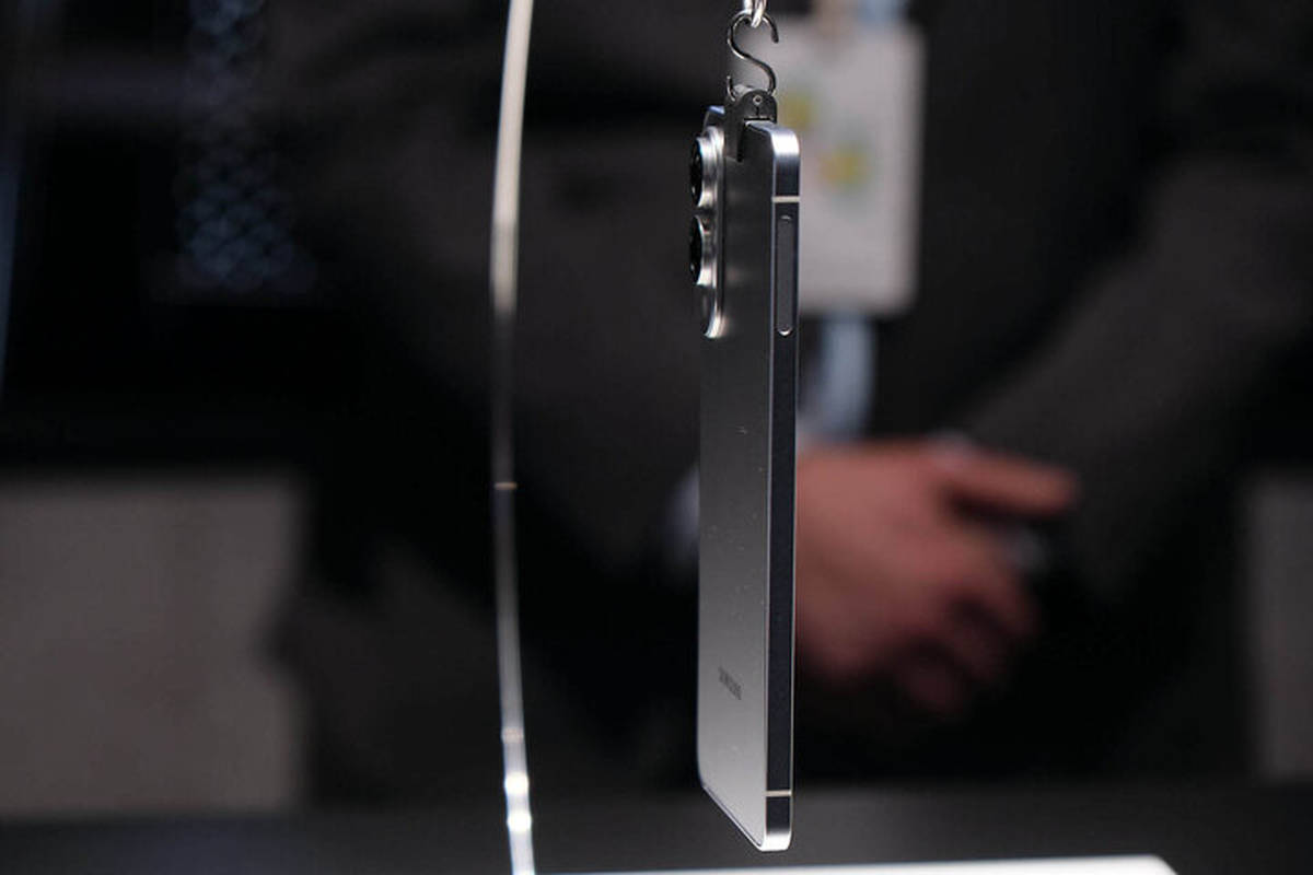 اولین تصاویر واقعی از گوشی فوق باریک سامسونگ