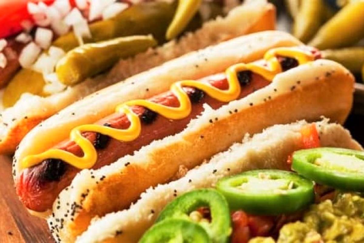 خوشمزه بپزید؛ طرز تهیه هات داگ مرغ خانگی