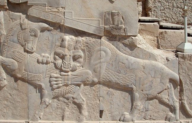 عکسی نوستالژیک از تخت جمشید: تجربه یک خارجی در سال ۱۳۵۰