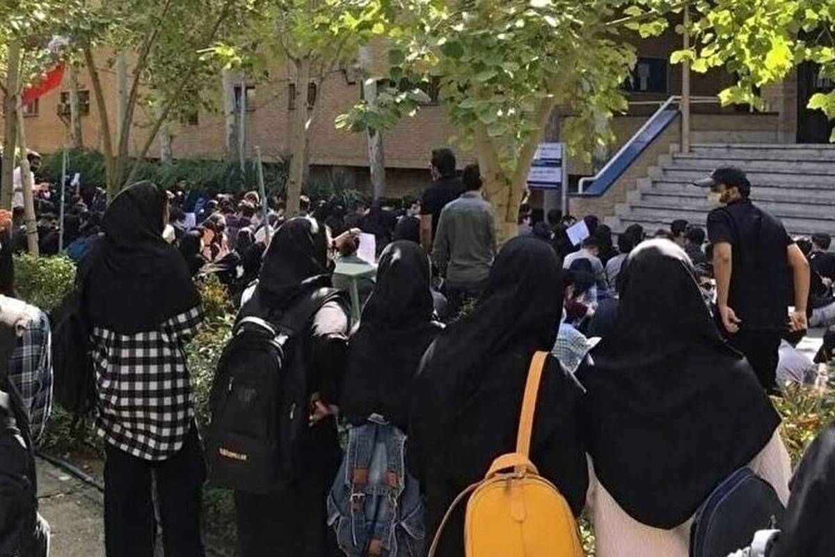 معاون وزارت بهداشت: تمامی دانشجویان اخراجی به کلاسها برگشتند