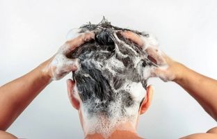آیا هر روز باید موها را شست؟