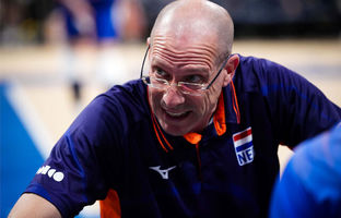 
پیاتزا با والیبال ایران قرارداد امضا کرد
