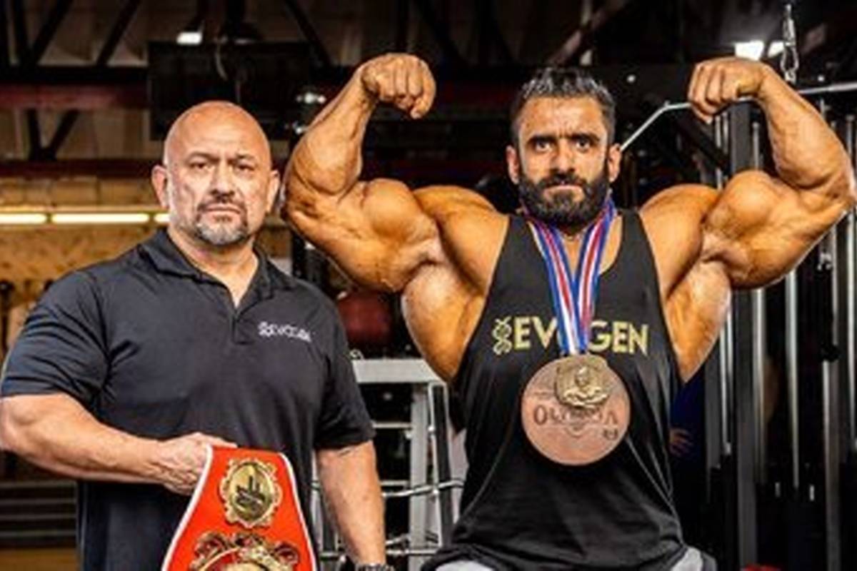 استوری هادی چوپان با چهرهای عجیب؛ شنگول و منگولم!