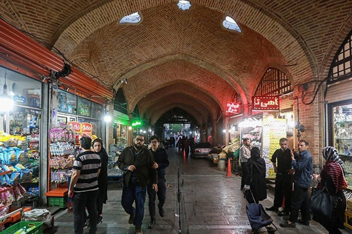 بازاری قجری در تهران که هنوز هم رونق دارد