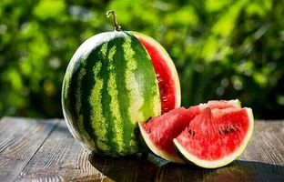 بهترین ترفند خرید هندوانه شیرین و قرمز که نمی‌دانستید + ویدئو