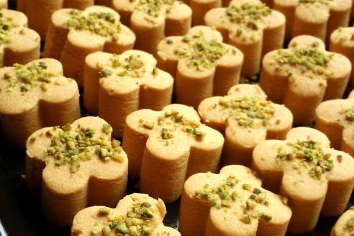 خوشمزه بپزید؛ طرز تهیه شیرینی نخودچی شکری