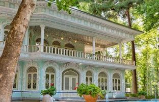  راهنمای سفر: قصری در زعفرانیۀ تهران که «زمان» در آن متوقف شده است