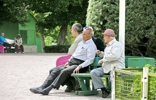 
بلاتکلیفی بازنشستگان کشوری برای ثبت‌نامِ وام ضروری
